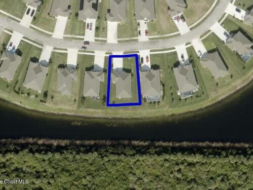 8352 Laguna Circle, Micco, FL 32976