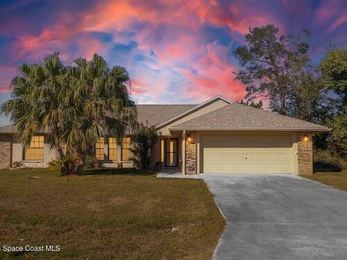 1843 Ardmore Street NE, Palm Bay, FL 32907