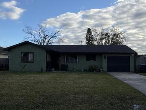 486 Evergreen Street NE, Palm Bay, FL 32907