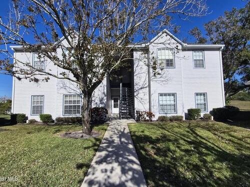 4931 Lake Waterford Way W, Melbourne, FL 32901