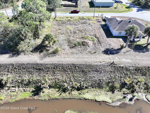 405 Paigo Street SE, Palm Bay, FL 32909