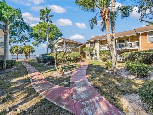 225 S Tropical Trail, Merritt Island, FL 32952