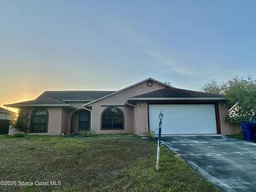 1468 Glendale Avenue NW, Palm Bay, FL 32907