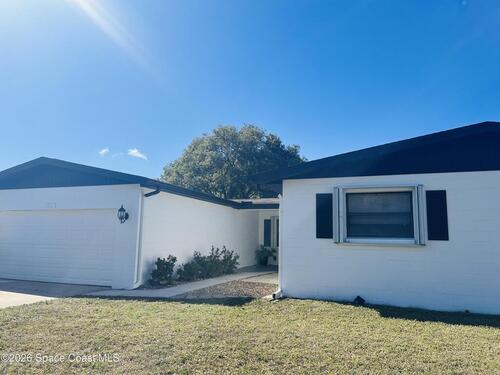 285 E Lauren Court, Merritt Island, FL 32952