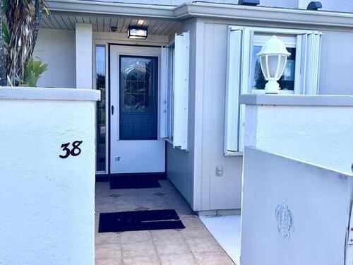 185 Palmetto Avenue, Indialantic, FL 32903