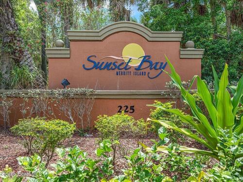 225 S Tropical Trail, Merritt Island, FL 32952