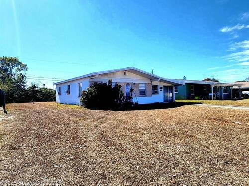 2455 Pepper Avenue, Melbourne, FL 32935