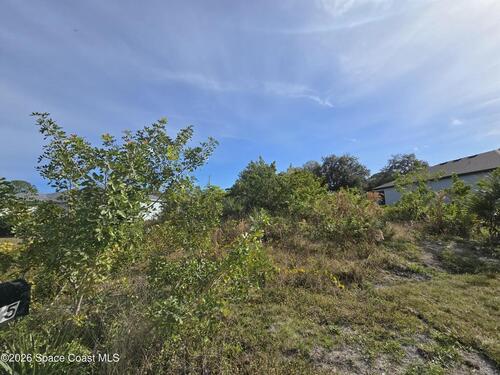 8016 104th Court, Vero Beach, FL 32967