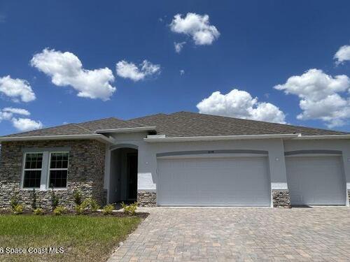 1135 Saturn Street SE, Palm Bay, FL 32909