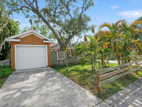 683 Old Oak Street, Melbourne, FL 32935