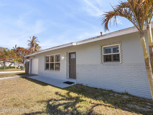 250 Harbour Drive E, Indian Harbour Beach, FL 32937