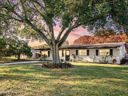 2370 Canterbury Lane, Melbourne, FL 32935