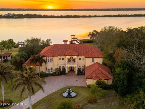 4760 Honeyridge Lane, Merritt Island, FL 32952