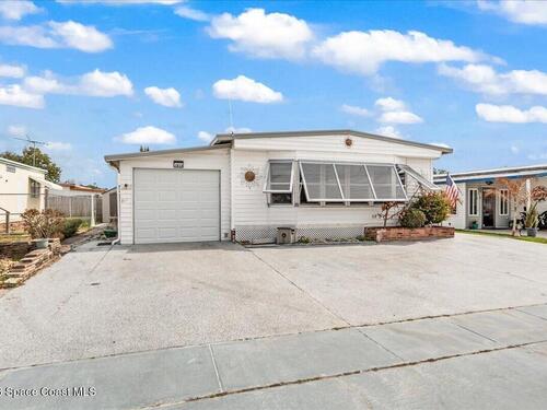 1813 Coco Plum Street NE, Palm Bay, FL 32905