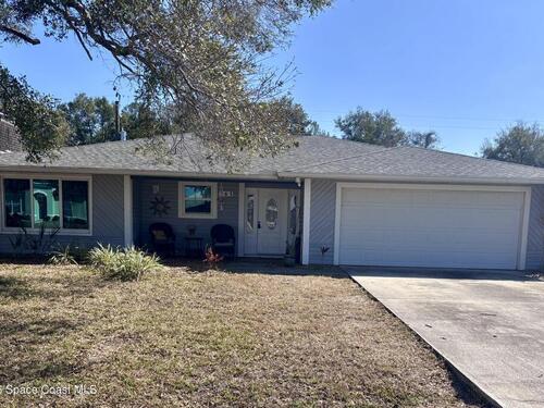 563 Karney Avenue NE, Palm Bay, FL 32907