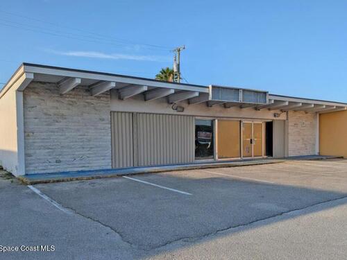 215 Fifth Avenue, Melbourne Beach, FL 32951