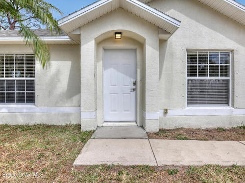 1561 Sandusky Street SE, Palm Bay, FL 32909