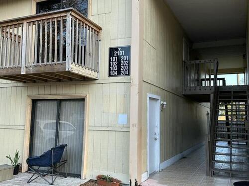 2101 Forest Knoll Drive NE, Palm Bay, FL 32905