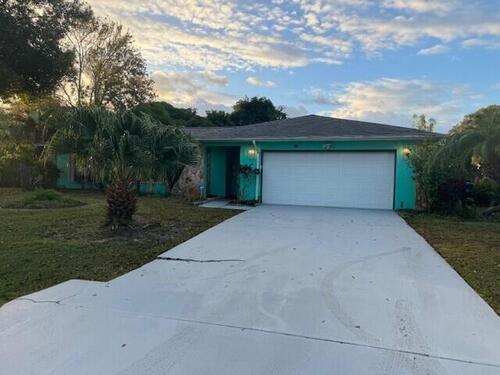 356 Pipit Street NE, Palm Bay, FL 32907