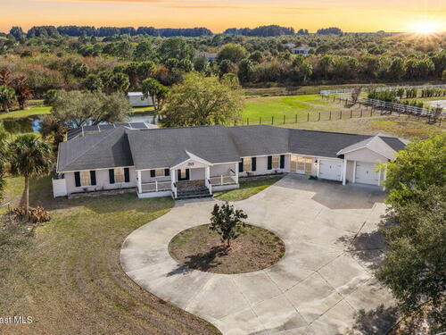 704 Osmosis Drive, Palm Bay, FL 32908