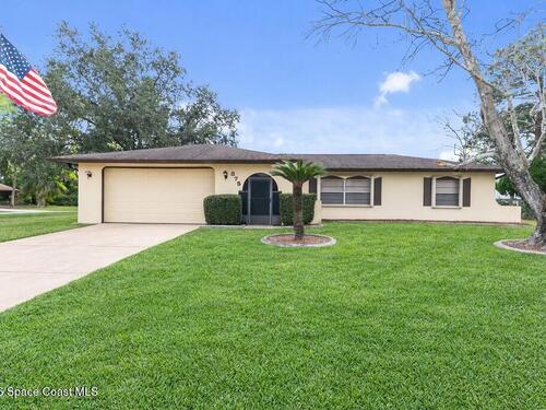875 Homey Place NE, Palm Bay, FL 32907