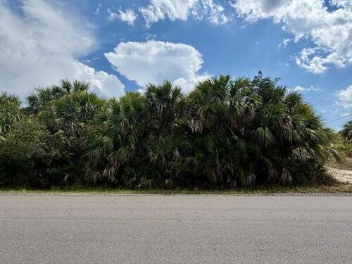 318 Lagoon Street SW, Palm Bay, FL 32908