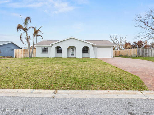 2076 Abalone Avenue, Indialantic, FL 32903