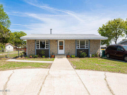 2953 Easy Street, Mims, FL 32754