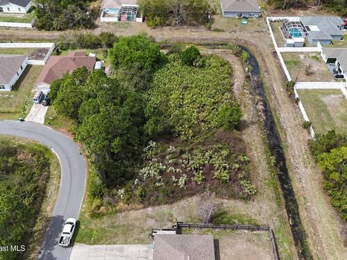 1805 Raintree Avenue SE, Palm Bay, FL 32909