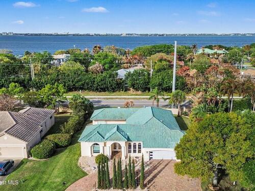 1690 Canterbury Drive, Indialantic, FL 32903