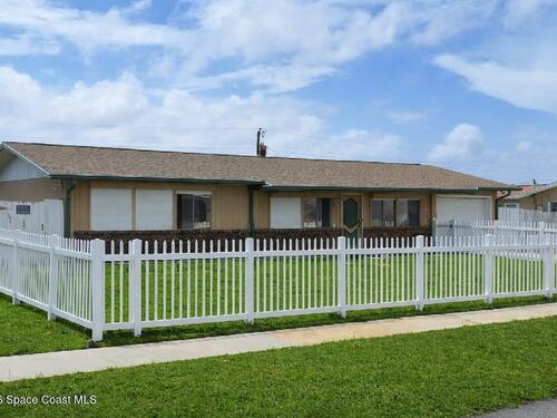 960 Bacon Circle NE, Palm Bay, FL 32905