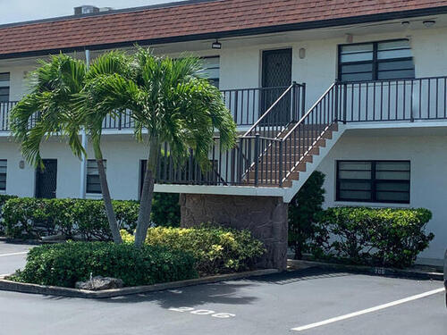 200 Saint Lucie Lane, Cocoa Beach, FL 32931