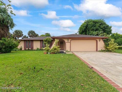 2066 Acacia Street NE, Palm Bay, FL 32905