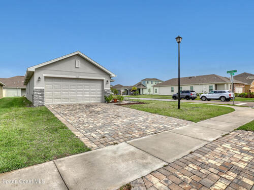 1029 Canfield Circle SE, Palm Bay, FL 32909
