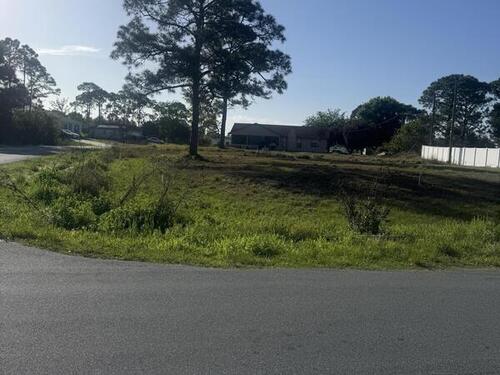 2901 Toulon Road SE, Palm Bay, FL 32909