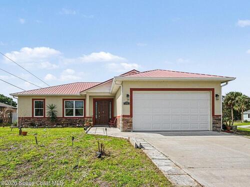 700 Cleaves Street SE, Palm Bay, FL 32909