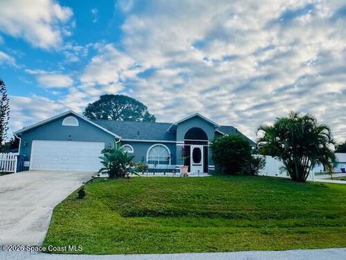 1098 Falconer Street NW, Palm Bay, FL 32907