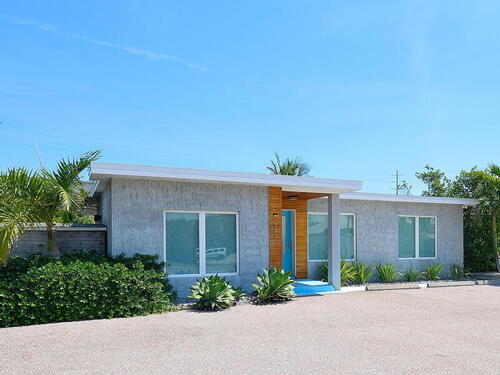 325 N Orlando Avenue, Cocoa Beach, FL 32931