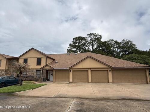 9032 Manchester Lane, Melbourne, FL 32904