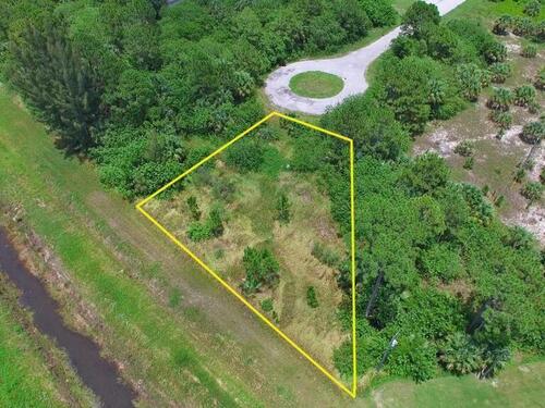 1898 Jayhawk Court NW, Palm Bay, FL 32907