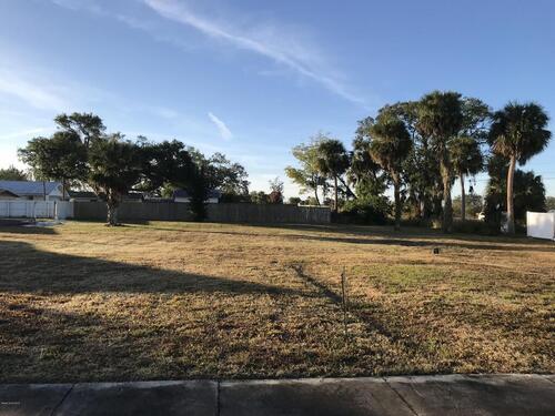 121 Barton Avenue, Rockledge, FL 32955