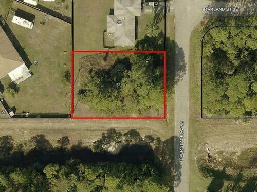 898 Everglade Avenue SE, Palm Bay, FL 32909