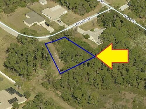 2194 Trillo Road SE, Palm Bay, FL 32909