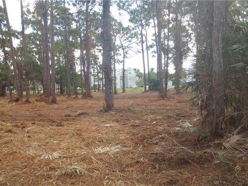 N. Lakeside Drive, Melbourne, FL 32901