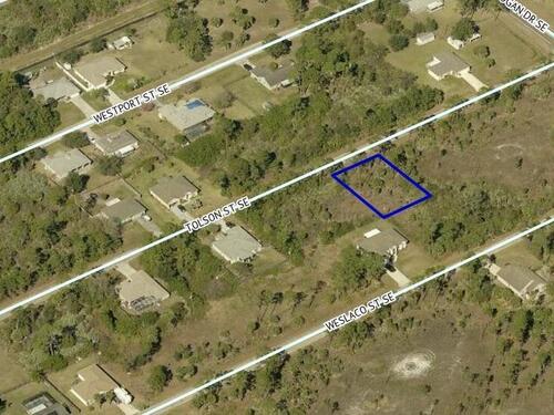 966 NW Tolson Street SE, Palm Bay, FL 32909