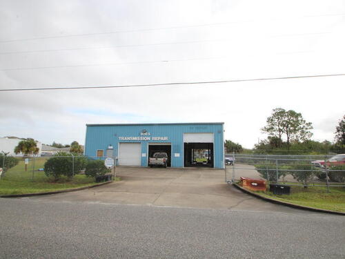 153 Ring Avenue NE, Palm Bay, FL 32907