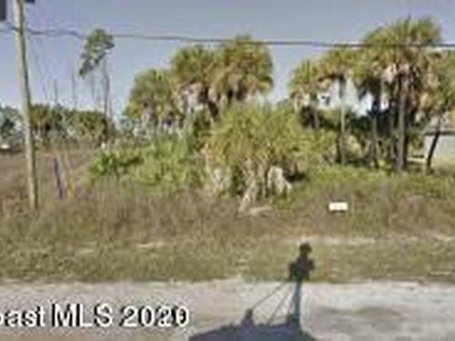 2930 SE Flanders Avenue SE, Palm Bay, FL 32909