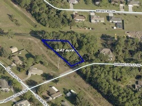 681 Harrington Street SW, Palm Bay, FL 32908