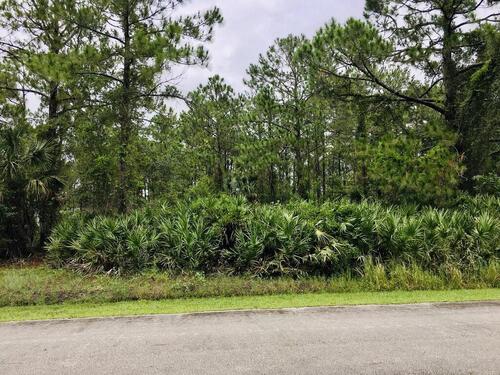 683 Weaver Road SW, Palm Bay, FL 32908