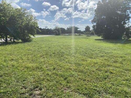 Houston Lane, Merritt Island, FL 32953